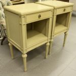 863 9737 BEDSIDE TABLE